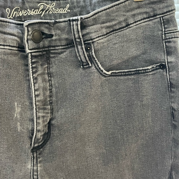 Universal Thread Target Jeans High Rise Skinny Crop Black Light Wash Size 12R/31 - Picture 9 of 9